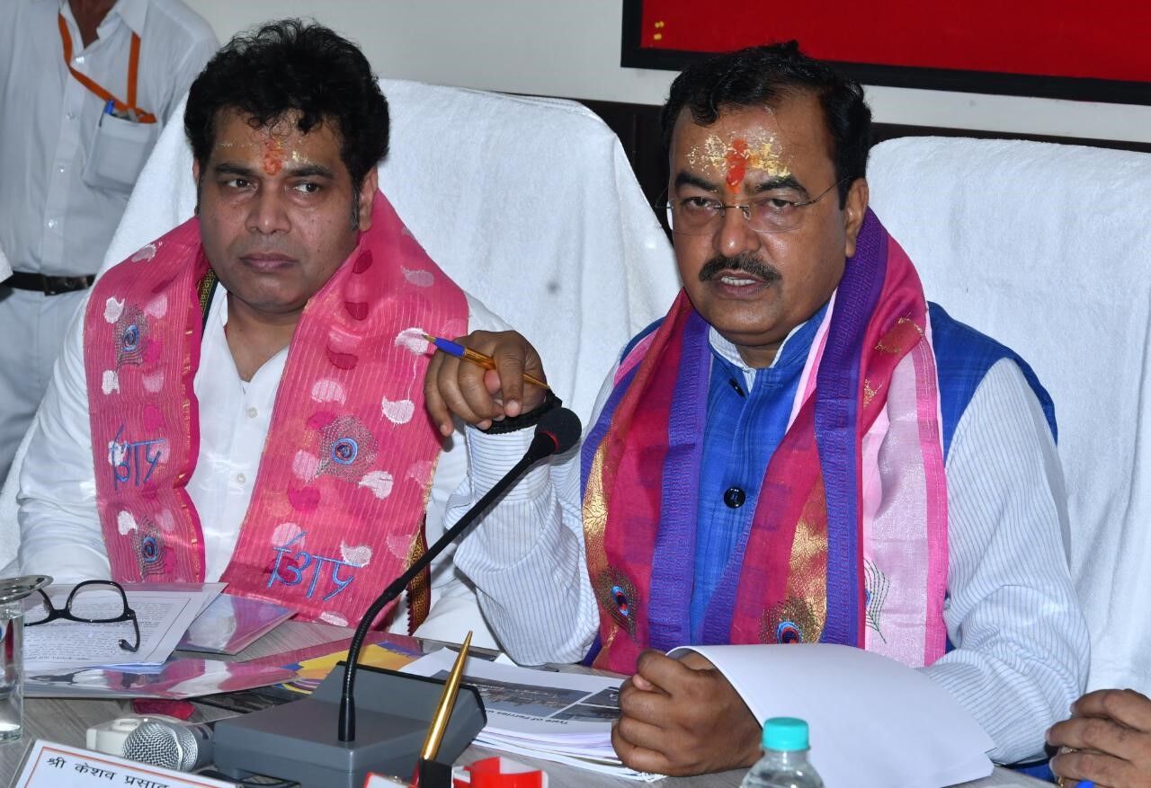 विकास व निर्माण कार्यों की ठोस रणनीति बनाकर किया जाए क्रियान्वयन-उपमुख्यमंत्री विकास व निर्माण कार्यों की ठोस रणनीति बनाकर किया जाए क्रियान्वयन-उपमुख्यमंत्री