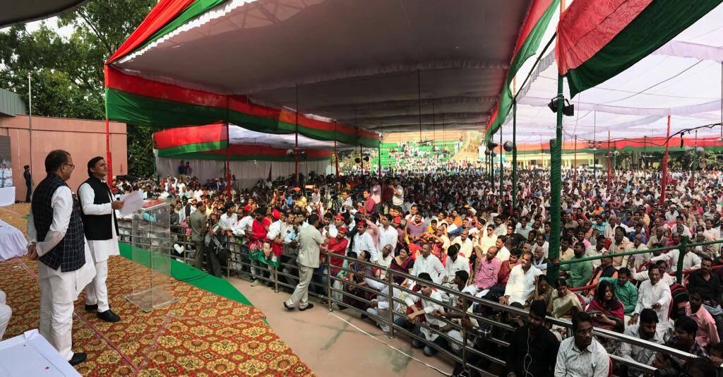 सरदार पटेल  ने पूरे देश को एक किया है लेकिन कुछ लोग ऐसे हैं जो देश तोड़ने का काम कर रहे हैं : अखिलेश यादव
