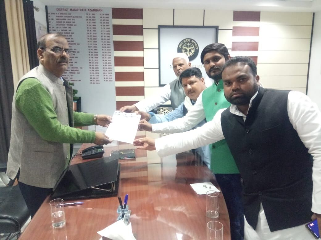 राष्ट्रीय ओलमा कौंन्सिल के  प्रतिनिधिमंडल ने डीएम आज़मगढ़ से मुलाक़ात की