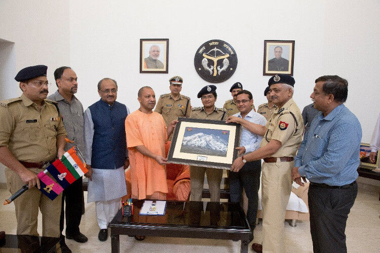 आईपीएस अपर्णा कुमार जिसकी दृढ़ता ने झुकाया हिमालयी चोटियों का मस्तक आईपीएस अपर्णा कुमार जिसकी दृढ़ता ने झुकाया हिमालयी चोटियों का मस्तक