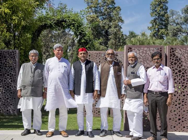 भारतीय संविधान एवं लोकतंत्र पर खतरा भी बढ़ गया है : वामदल