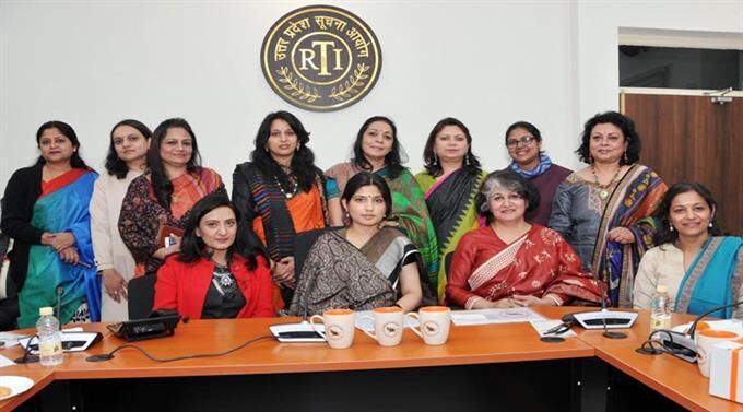 मुख्य सूचना आयुक्त जावेद उस्मानी पर आयोग परिसर को अपने परिवार की निजी जागीर की तरह इस्तेमाल करने का आरोप