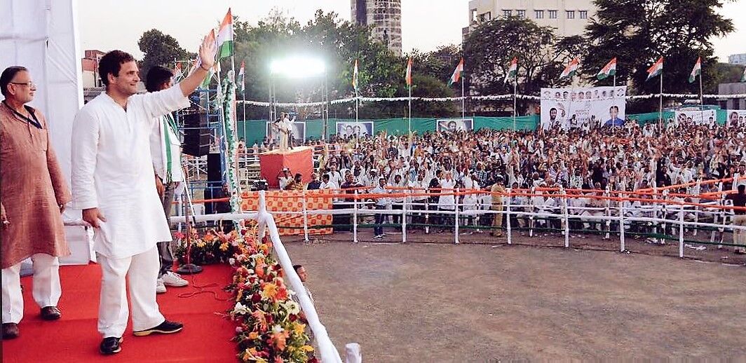 बिना कोई विचार करे देश के कारोबारियों पर जीएसटी थोप दिया : राहुल गाँधी