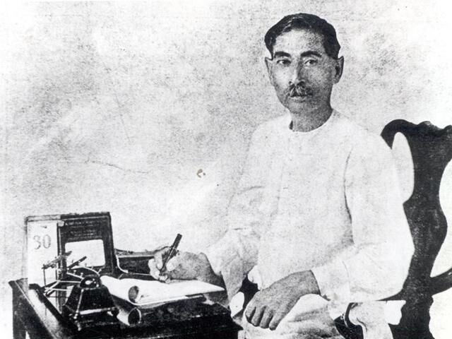 हिन्दी साहित्य में कहानियों का उद्भव और विकास हिन्दी साहित्य में कहानियों का उद्भव और विकास