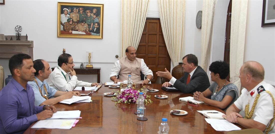 रक्षा मंत्री द्रास में करगिल युद्ध स्मारक पर श्रद्धांजलि अर्पित करेंगे रक्षा मंत्री द्रास में करगिल युद्ध स्मारक पर श्रद्धांजलि अर्पित करेंगे