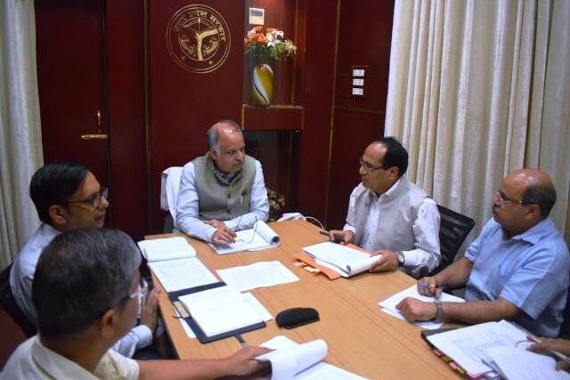 आयुष्मान भारत के लाभार्थियों की संख्या बढ़ाने के लिए सभी विभागाध्यक्ष को निर्देश - आशुतोष टंडन