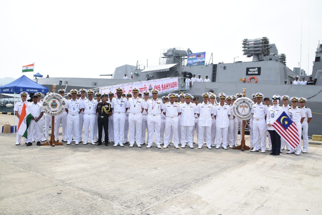 भारतीय नौसेना के जहाज कोटा किनाबालु, मलेशिया की यात्रा पर