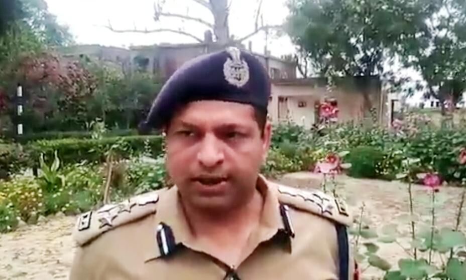 पुलिसकर्मी लॉकडाउन में किसी के साथ दुर्व्यवहार ना करें : डीआईजी दीपक कुमार