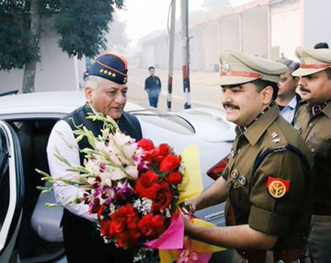 गाजियाबाद में एसएसपी कलानिधि नैथानी ने फाॅर वीक में की गुड़ पुलिसिंग गाजियाबाद में एसएसपी कलानिधि नैथानी ने फाॅर वीक में की गुड़ पुलिसिंग