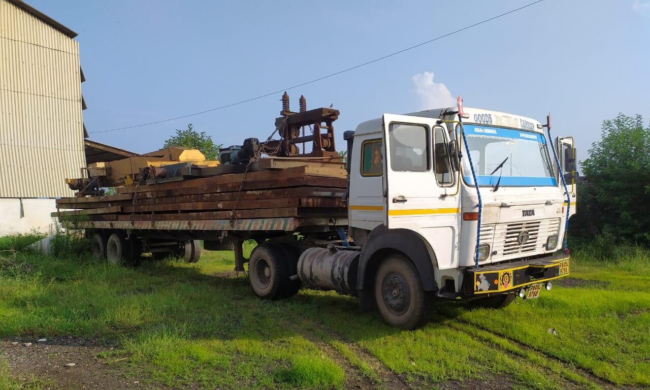 राणा उद्योग में करोड़ों की चोरी, मौके से तीन ट्रक पकड़े
