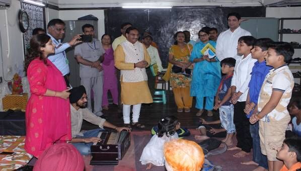मंत्री डॉ. रमेश पोखरियाल निशंक ने आज राष्ट्रीय बाल भवन संस्था का औचक निरीक्षण किया। मंत्री डॉ. रमेश पोखरियाल निशंक ने आज राष्ट्रीय बाल भवन संस्था का औचक निरीक्षण किया।