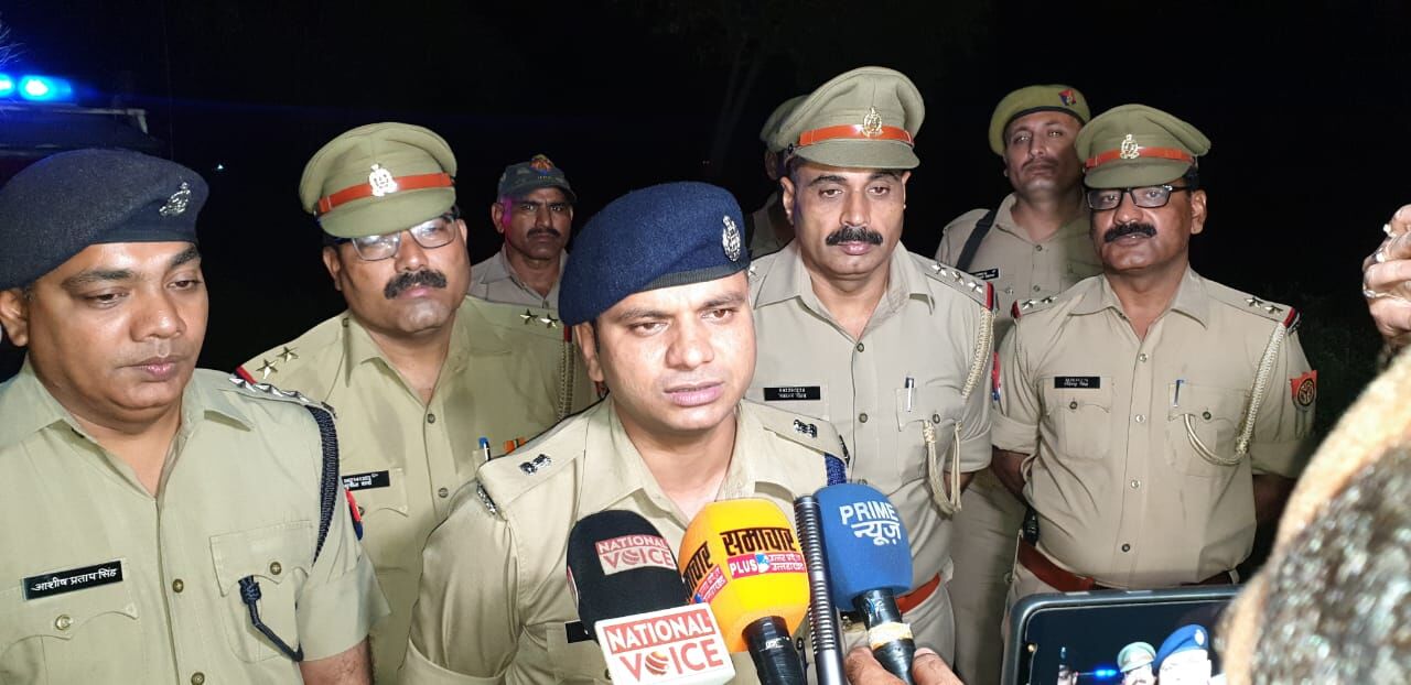 खतौली पुलिस ने बदमाश सचिन को मुठभेड़ के बाद दबोचा खतौली पुलिस ने बदमाश सचिन को मुठभेड़ के बाद दबोचा