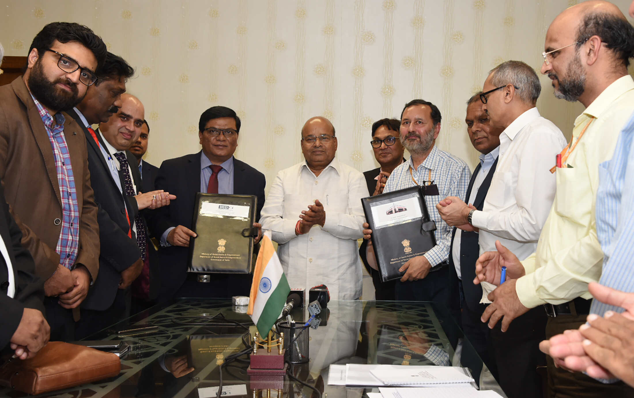 डीएआईसी और डीआईसीसीआई के बीच सहमति पत्र पर हस्ताक्षर डीएआईसी और डीआईसीसीआई के बीच सहमति पत्र पर हस्ताक्षर