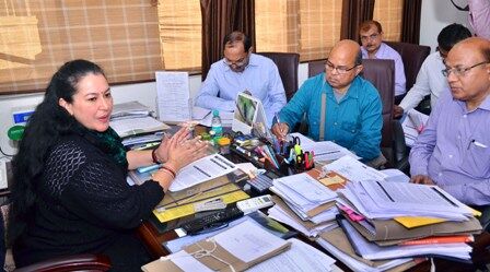प्रमुख सचिव परिवहन आराधना शुक्ला ने सड़क सुरक्षा पर की समीक्षा, नियमों का उल्लंघन करने पर होगी सख्त कार्रवाई