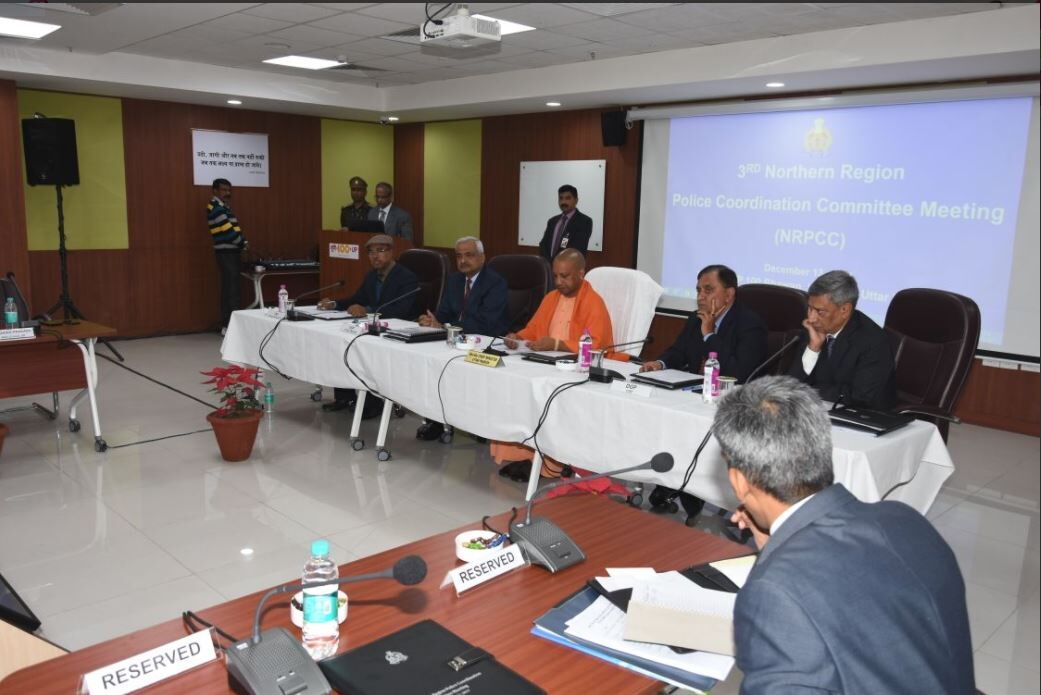 पुलिस पब्लिक फ्रेंडली बन जाए तो इंटेलिजेंस का सबसे बड़ा स्रोत आम जनता बन जाएगी : योगी आदित्यनाथ