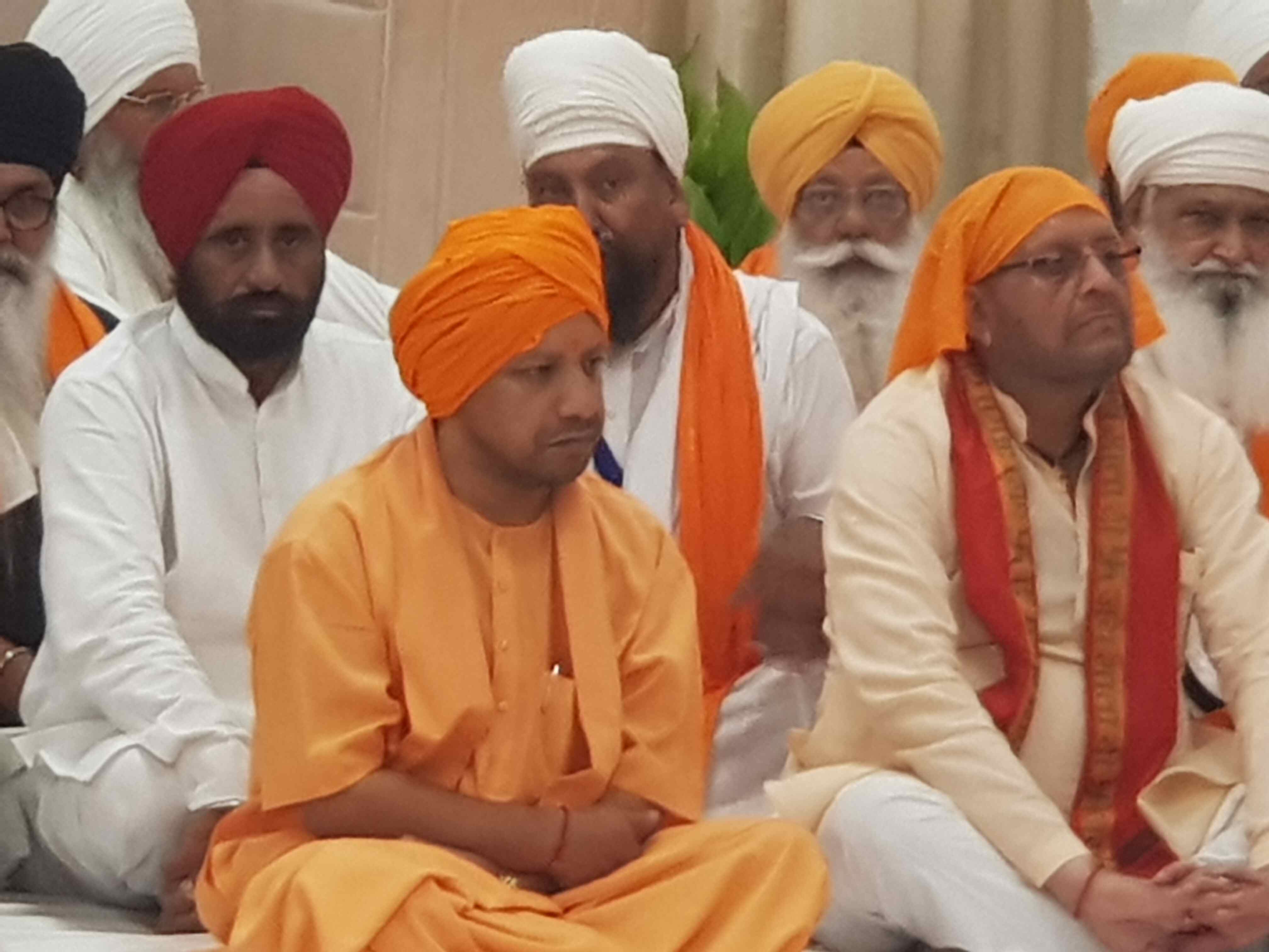 सीएम आवास पर पहली बार हुआ सिखों का कीर्तन, मंत्री बलदेव को श्रेय सीएम आवास पर पहली बार हुआ सिखों का कीर्तन, मंत्री बलदेव को श्रेय