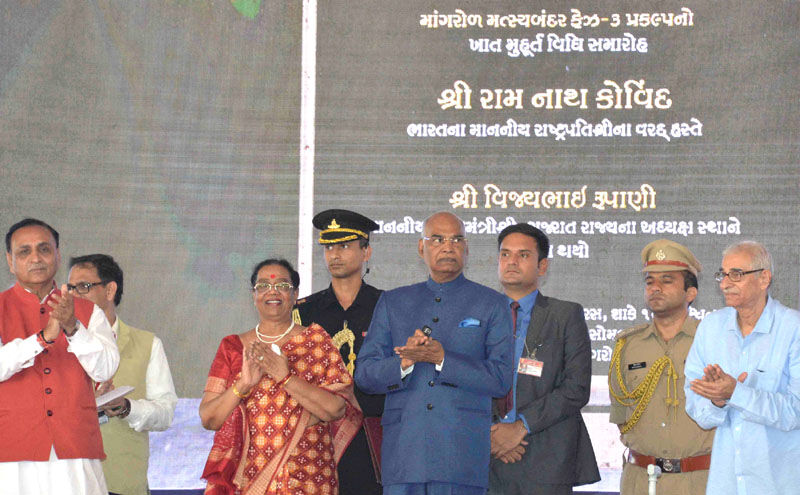 बापू पूरे समाज का समग्र विकास चाहते थे। वे श्रम की गरिमा में विश्वास करते थे :  राष्ट्रपति राम नाथ कोविन्द