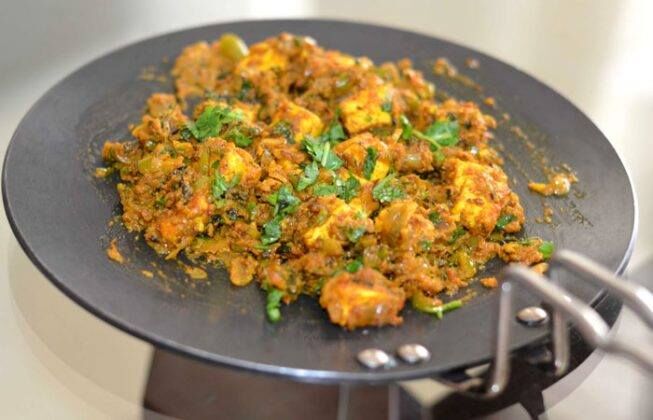 सर्दियों में मिलता खाने का भरपूर स्वाद
