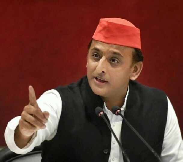 संत रविदास मंदिर तोड़े जाने से क्षुब्ध अखिलेश यादव