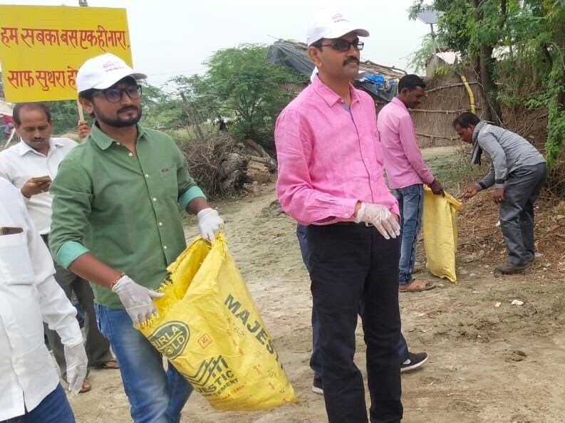 सभी ग्रागीणों ने पालिथीन/प्लास्टिक न प्रयोग करने की ली शपथ