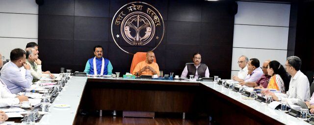 सीएम ने ली सड़क सुरक्षा मीटिंग, यातायात नियमों का पालन जरूरी-मुख्यमंत्री