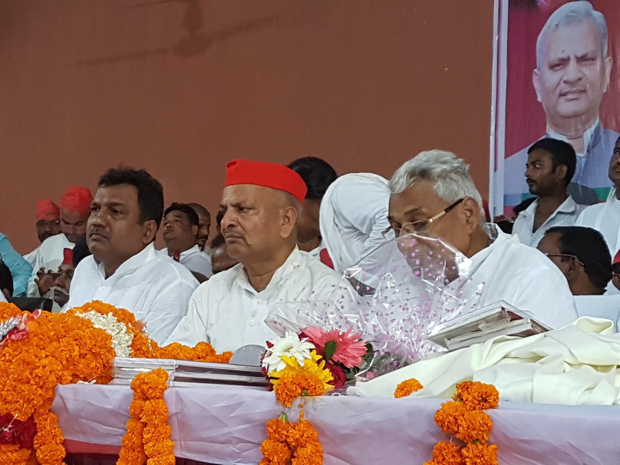 भाजपा सरकार द्वारा आलू उत्पादक किसानों व कामगारों का भारी शोषण हो रहा है : नरेश उत्तम पटेल