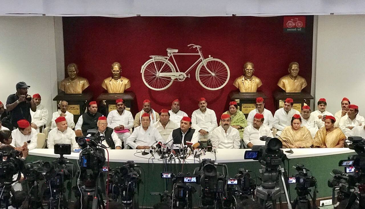 पूर्व बसपा प्रत्याशी राकेश शर्मा समाजवादी पार्टी  में शामिल