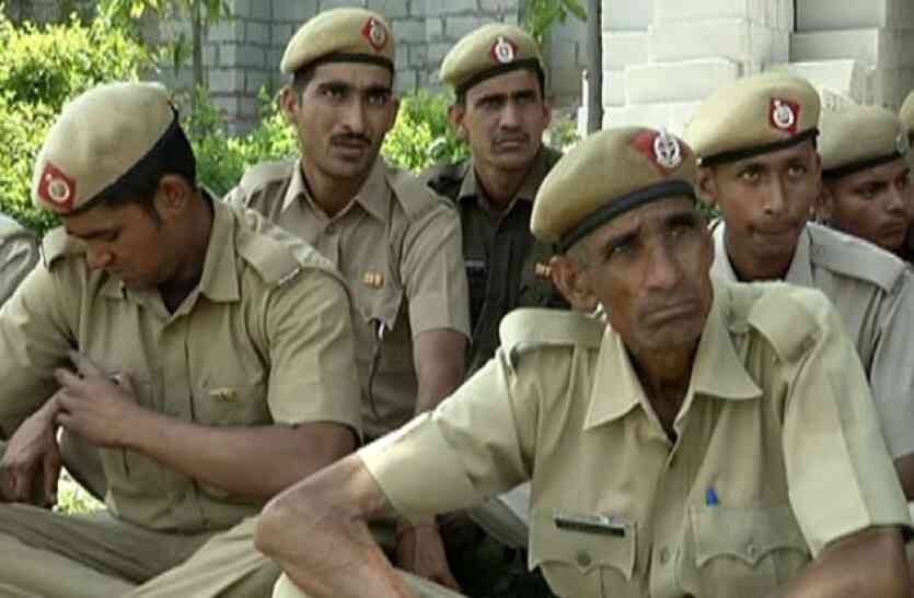 होमगार्ड्स विभाग के सेवानिवृत्त होने वाले कार्मिकों के विदाई समारोह का आयोजन