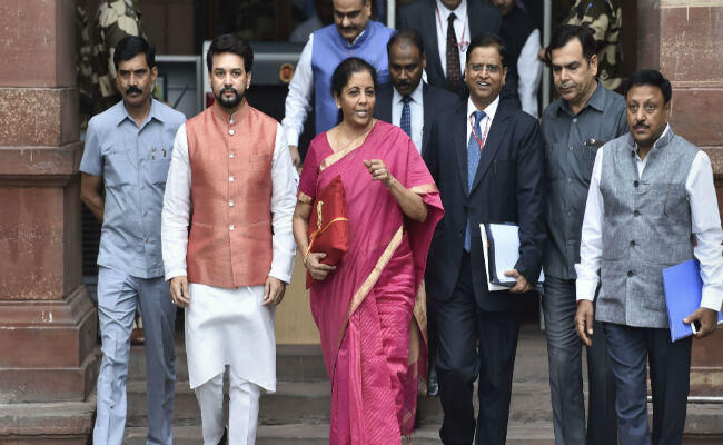 भारत की पहली महिला वित्त मंत्री निर्मला सीतारमण पेश करेंगी बजट,राहतों का पिटारा खुलने की उम्मीद