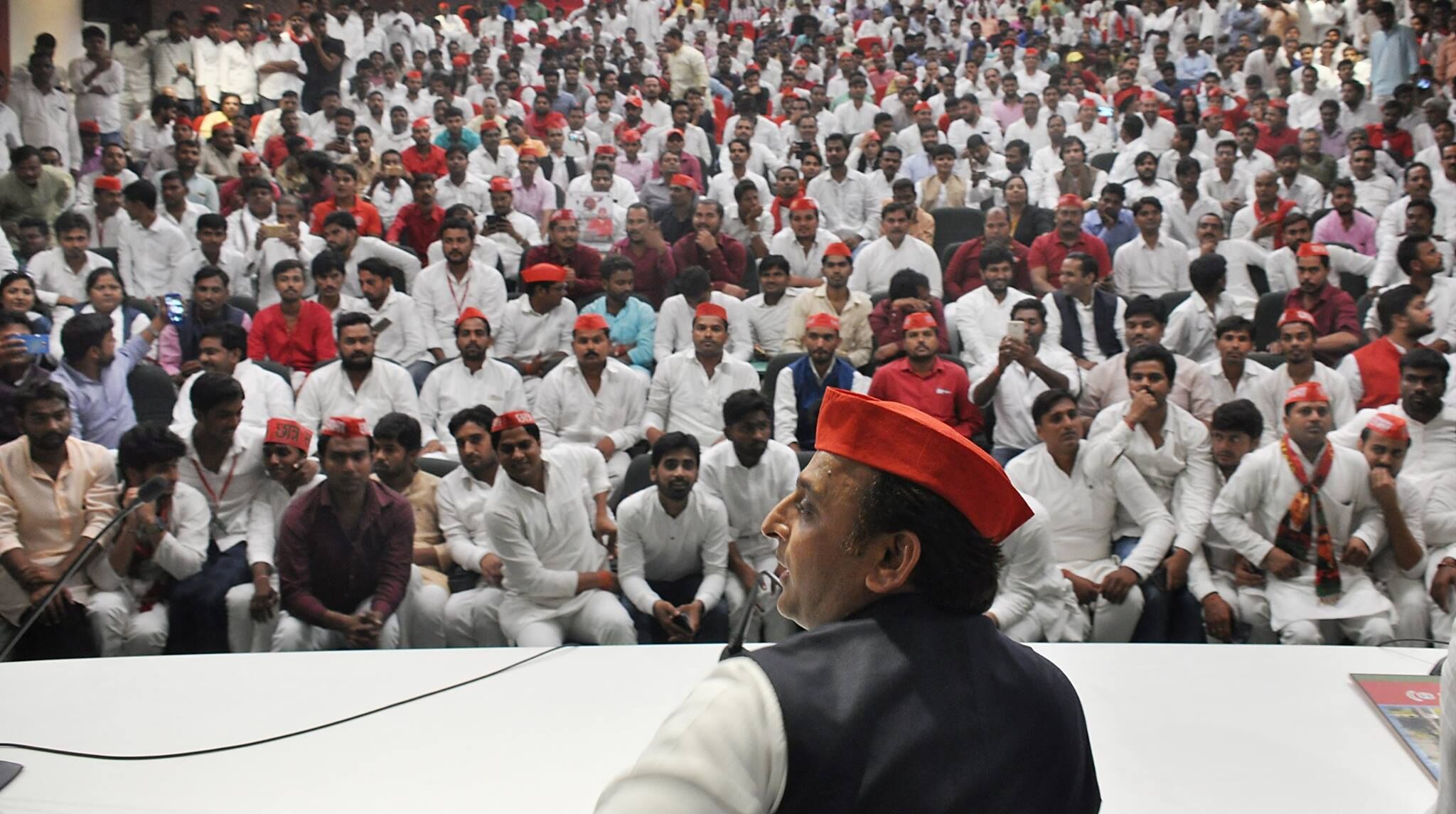गन्ना खरीद का राज्य परामर्शित मूल्य 10 रूपए की मूल्यवृद्धि का निर्णय किसानों का अपमान है