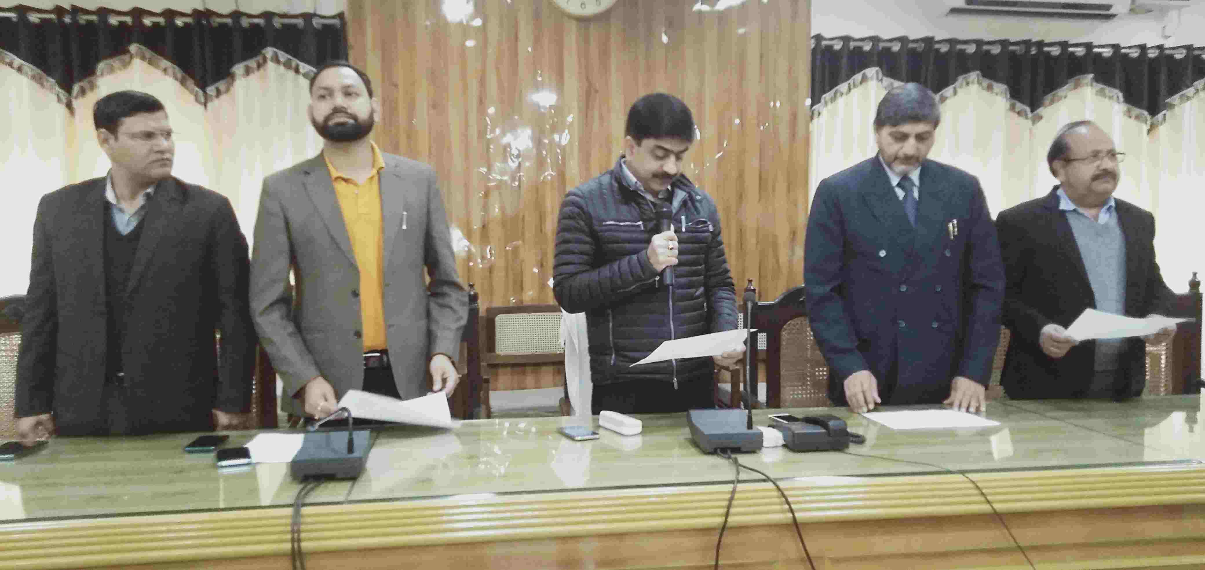 महात्मा गांधी की पुण्य तिथि पर जिलाधिकारी ने किया शामली को कुष्ठ रोग से मुक्त बनाने का आह्वान महात्मा गांधी की पुण्य तिथि पर जिलाधिकारी ने किया शामली को कुष्ठ रोग से मुक्त बनाने का आह्वान