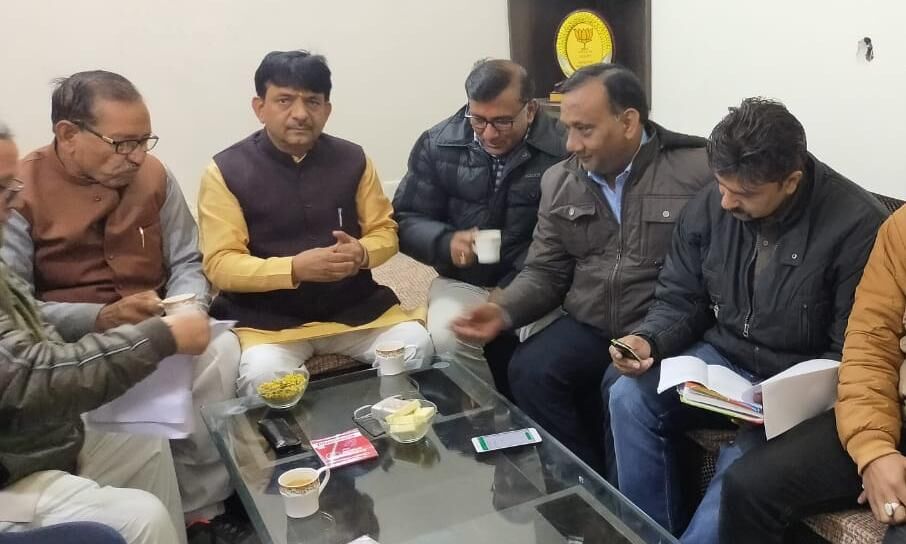 रक्षा मंत्री राजनाथ की जन जागरण रैली की सफलता में जुटे मंत्री कपिल देव रक्षा मंत्री राजनाथ की जन जागरण रैली की सफलता में जुटे मंत्री कपिल देव