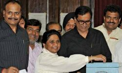 बसपा की अहम बैठक लखनऊ में कल बसपा की अहम बैठक लखनऊ में कल