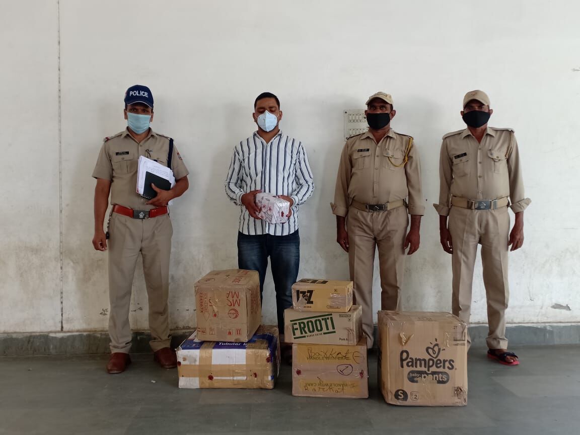 ड्रग्स विभाग एंव कलियर पुलिस ने नशीली दवाई बेचने वाले को भेजा जेल ड्रग्स विभाग एंव कलियर पुलिस ने नशीली दवाई बेचने वाले को भेजा जेल