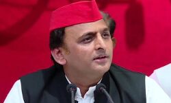 राजनीति में मर्यादित आचरण करना सीखना चाहिए : अखिलेश यादव राजनीति में मर्यादित आचरण करना सीखना चाहिए : अखिलेश यादव