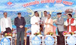 उत्तराखण्ड के चार-धामों के प्रति देश व दुनिया के श्रद्धालु अपनी सच्ची श्रद्धा रखते हैं : योगी आदित्यनाथ