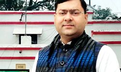 अपने गाँव से पहले इंजीनियर व आईपीएस अफसर बने अजय कुमार