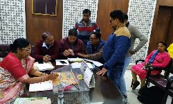 चेयरपर्सन अंजू अग्रवाल ने व्यापारियों के लिए की मैराथन बैठक चेयरपर्सन अंजू अग्रवाल ने व्यापारियों के लिए की मैराथन बैठक