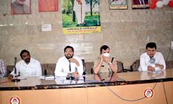 1 अप्रैल से होगा उचित दर की दुकानो पर राशन का वितरण - आलोक यादव सीडीओ 1 अप्रैल से होगा उचित दर की दुकानो पर राशन का वितरण - आलोक यादव सीडीओ