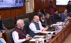 जम्मू और कश्मीर में केन्द्रीय कानूनों के क्रियान्वयन में कोई भेदभाव नहीं: अमित शाह