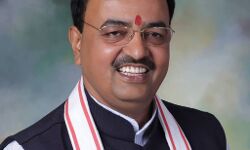 कोरोना से जंग जारी है, बचने और बचाने में ही समझदारी है- केशव प्रसाद मौर्य कोरोना से जंग जारी है, बचने और बचाने में ही समझदारी है- केशव प्रसाद मौर्य