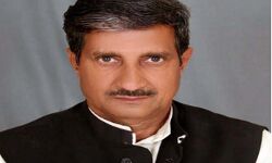 अधिक से अधिक वृक्षारोपण करते हुए लक्ष्य को पूरा करें - मंत्री मुकुट बिहारी अधिक से अधिक वृक्षारोपण करते हुए लक्ष्य को पूरा करें - मंत्री मुकुट बिहारी