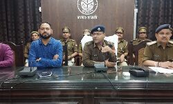 कानून व्यवस्था को तोड़ने वालों के खिलाफ कड़ी से कड़ी विधिक कार्यवाही सुनिश्चित की जायेगी : एसपी शामली कानून व्यवस्था को तोड़ने वालों के खिलाफ कड़ी से कड़ी विधिक कार्यवाही सुनिश्चित की जायेगी : एसपी शामली