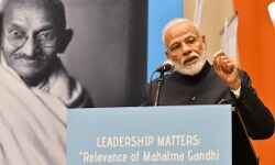 महात्मा गांधी की आज के युग में प्रासंगिकता : नरेंद्र मोदी महात्मा गांधी की आज के युग में प्रासंगिकता : नरेंद्र मोदी