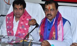 विकास व निर्माण कार्यों की ठोस रणनीति बनाकर किया जाए क्रियान्वयन-उपमुख्यमंत्री विकास व निर्माण कार्यों की ठोस रणनीति बनाकर किया जाए क्रियान्वयन-उपमुख्यमंत्री