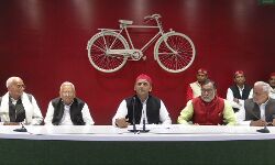 2022 में समाजवादी पार्टी की सरकार बनेगी : अखिलेश यादव