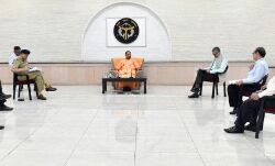 गरीबों को अप्रैल, 2020 का निःशुल्क खाद्यान्न उपलब्ध कराया जा रहा है : सीएम गरीबों को अप्रैल, 2020 का निःशुल्क खाद्यान्न उपलब्ध कराया जा रहा है : सीएम