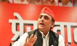 सरकार को प्राकृतिक प्रकोप से निबटने में समाजवादी सरकार से सबक लेना चाहिए : अखिलेश यादव सरकार को प्राकृतिक प्रकोप से निबटने में समाजवादी सरकार से सबक लेना चाहिए : अखिलेश यादव