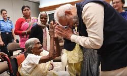 कोरोना के खिलाफ़ लड़ाई, जिंदगी और मौत के बीच, जिसे हमें जीतना है: मोदी