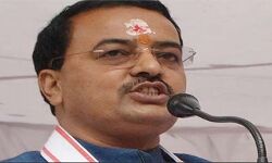 लखनऊ-आगरा एक्सप्रेस वे सवालों के घेरे में है: केशव प्रसाद मौर्य लखनऊ-आगरा एक्सप्रेस वे सवालों के घेरे में है: केशव प्रसाद मौर्य